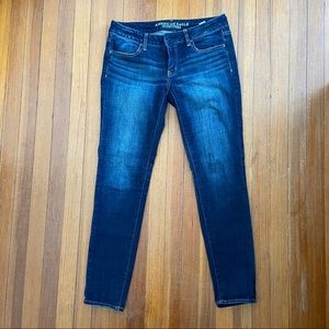 American Eagle Super Stretch Jegging Size 8 Regular.  Like New
